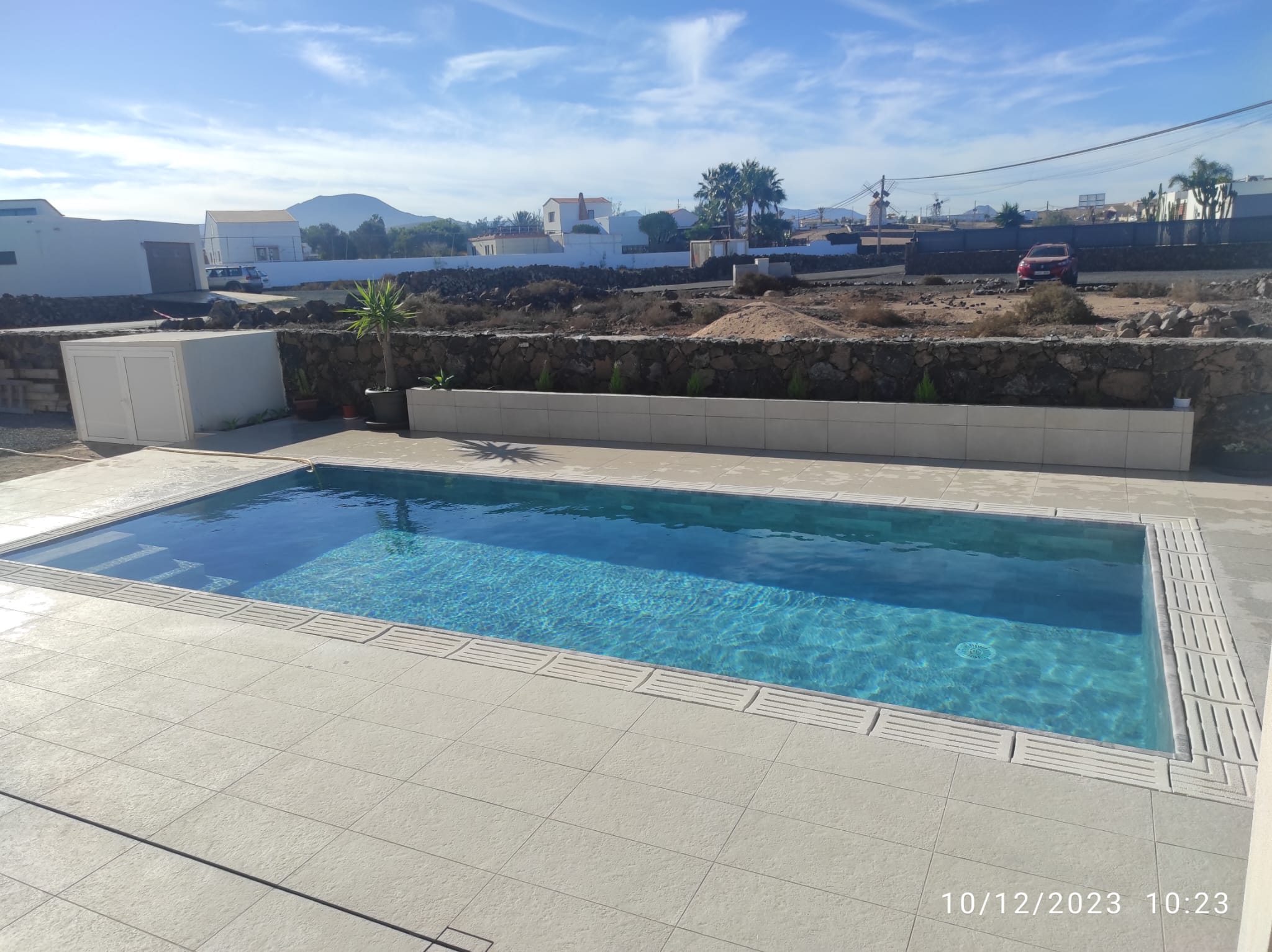 Piscina prefabricada montada en Lajares, Fuerteventura